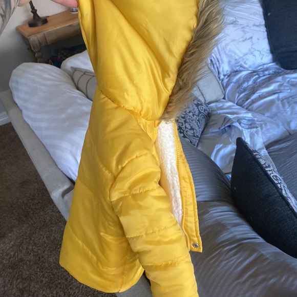 Boys 18M Yellow Jacket Coat For All Mankind 7 - Picture 10 of 11